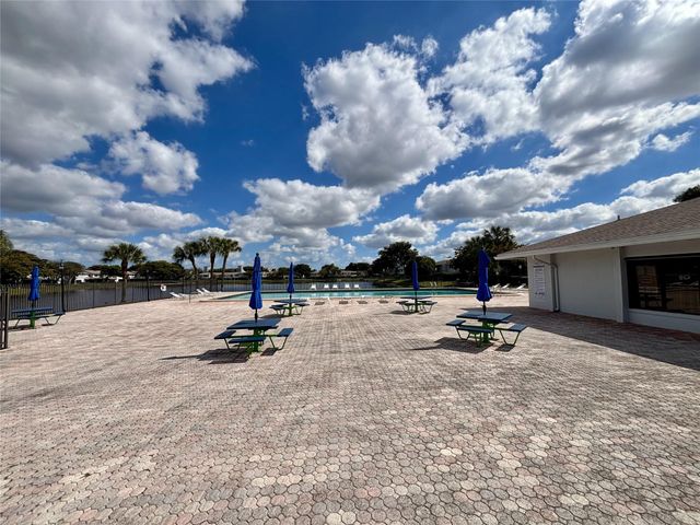 334 NW 103rd Terrace 334, Pembroke Pines, FL 33026