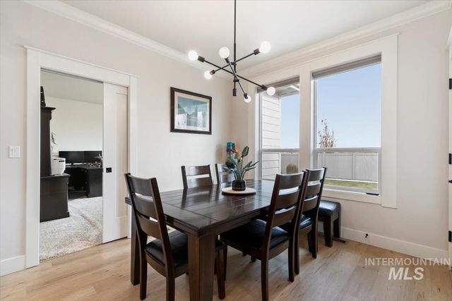 1754 N Peakhurt, Kuna, ID 83634