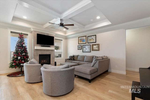 1754 N Peakhurt, Kuna, ID 83634