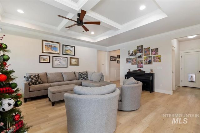 1754 N Peakhurt, Kuna, ID 83634