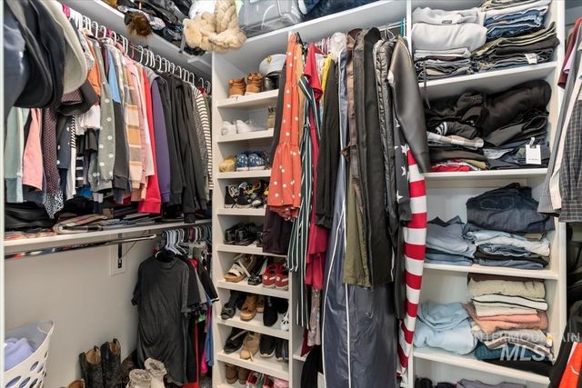 1754 N Peakhurt, Kuna, ID 83634