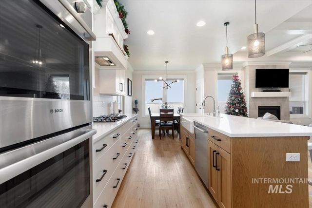 1754 N Peakhurt, Kuna, ID 83634