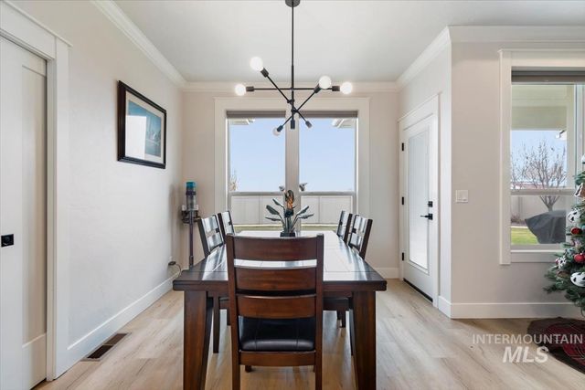 1754 N Peakhurt, Kuna, ID 83634