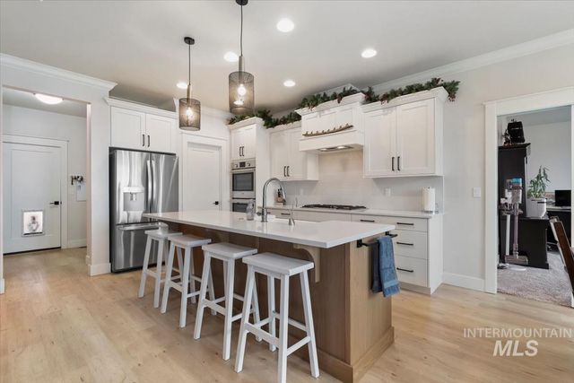 1754 N Peakhurt, Kuna, ID 83634