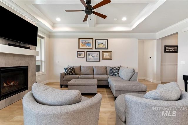 1754 N Peakhurt, Kuna, ID 83634