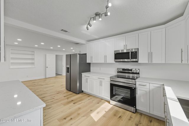 8249 PASCHAL Street, Jacksonville, FL 32220