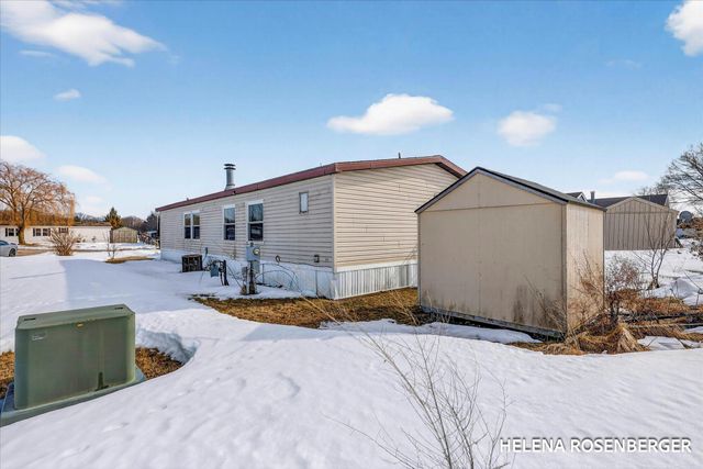 1815 Daisy Lane, Kent City Vllg, MI 49330