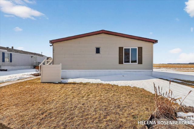 1815 Daisy Lane, Kent City Vllg, MI 49330