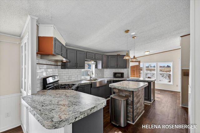 1815 Daisy Lane, Kent City Vllg, MI 49330