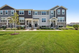 1109 Atterberg Road 4102, South Elgin, IL 60177