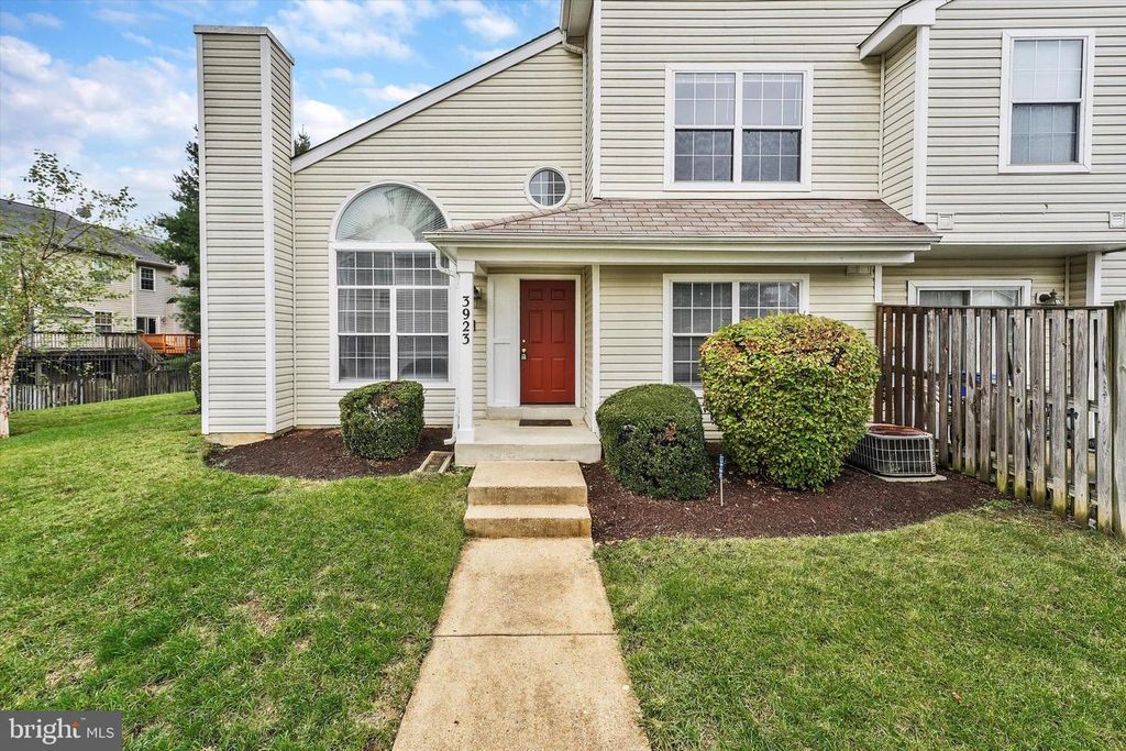 3923 ELAN CT, Bowie, MD 20716