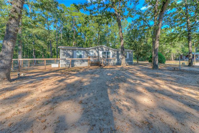 767 Windwood Drive, Livingston, TX 77351
