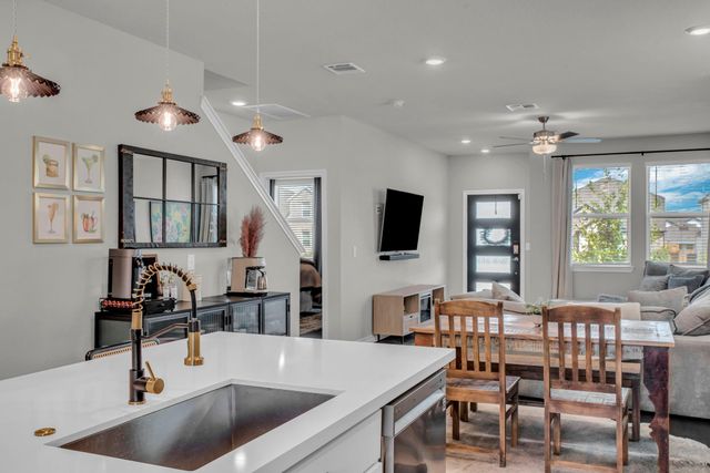 773 Long RUN, Liberty Hill, TX 78642