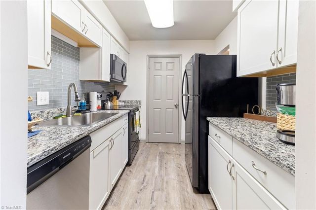 1110 Schaub Drive B, Raleigh, NC 27606