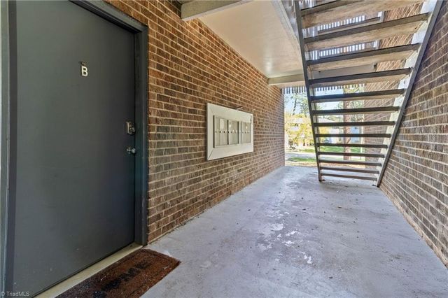 1110 Schaub Drive B, Raleigh, NC 27606