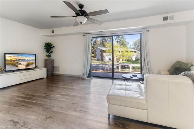 1110 Schaub Drive B, Raleigh, NC 27606