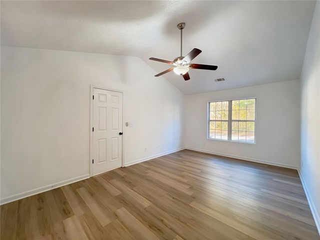 565 Paris Drive, Lawrenceville, GA 30043