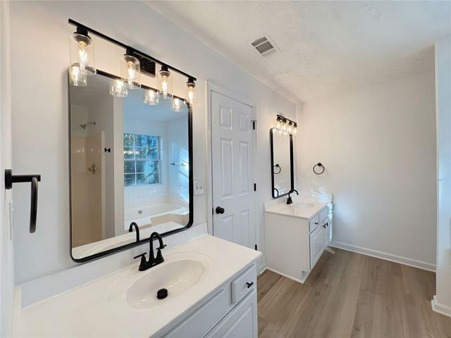 565 Paris Drive, Lawrenceville, GA 30043