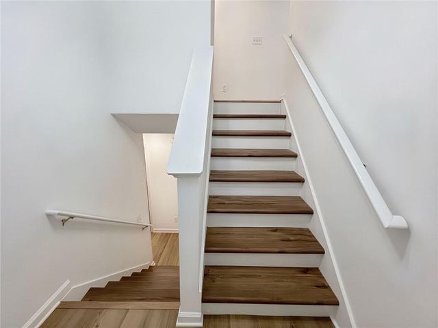 565 Paris Drive, Lawrenceville, GA 30043