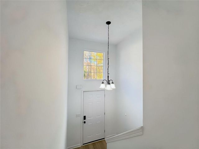 565 Paris Drive, Lawrenceville, GA 30043