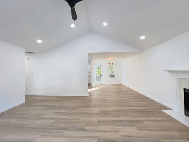 565 Paris Drive, Lawrenceville, GA 30043