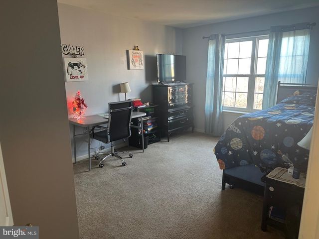 1034 ROSEMONT TER, Pennsburg, PA 18073