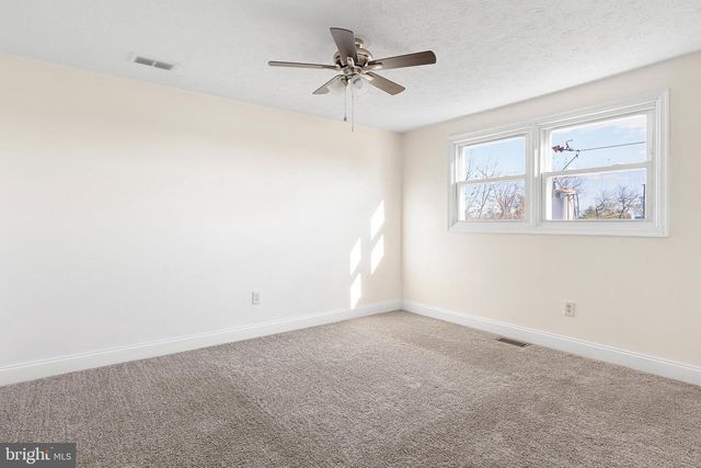 523 BALSAM TER, Wilmington, DE 19804