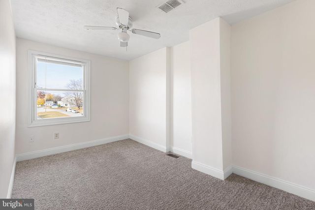 523 BALSAM TER, Wilmington, DE 19804