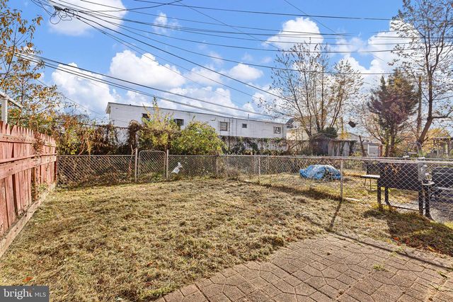 523 BALSAM TER, Wilmington, DE 19804