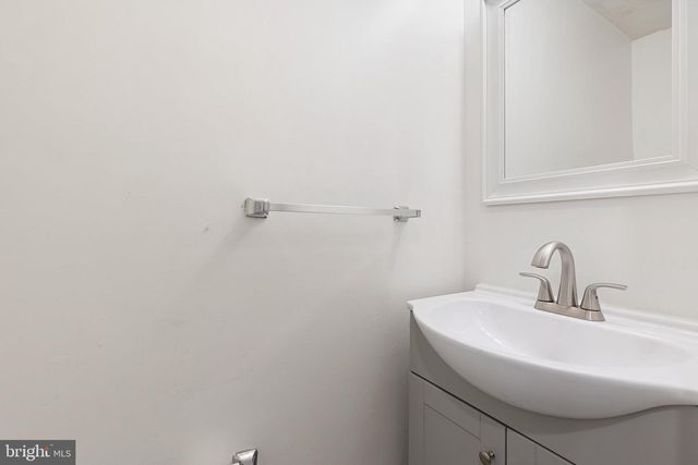 523 BALSAM TER, Wilmington, DE 19804