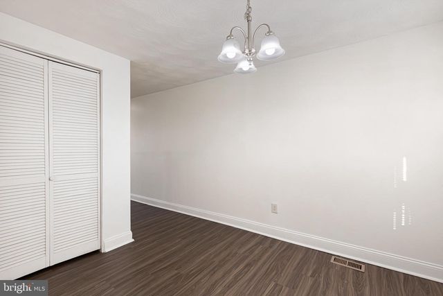 523 BALSAM TER, Wilmington, DE 19804