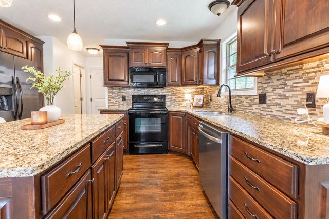 3128 N Marion Avenue, Springfield, MO 65803