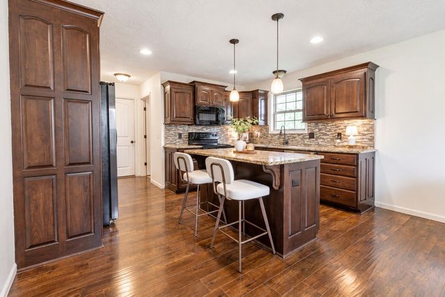 3128 N Marion Avenue, Springfield, MO 65803
