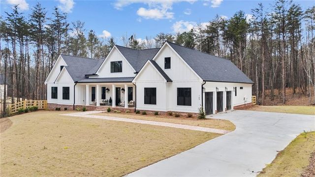 165 Highlands Chase, Ball Ground, GA 30107