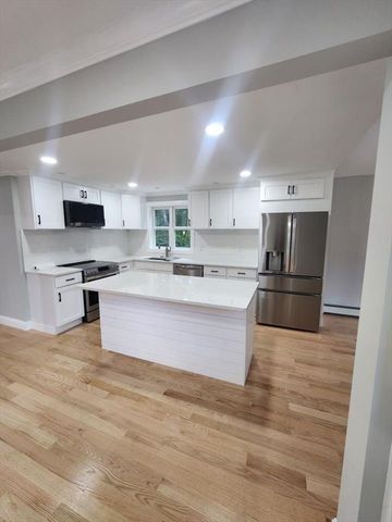 166 Forest St, Middleton, MA 01949