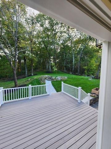 166 Forest St, Middleton, MA 01949