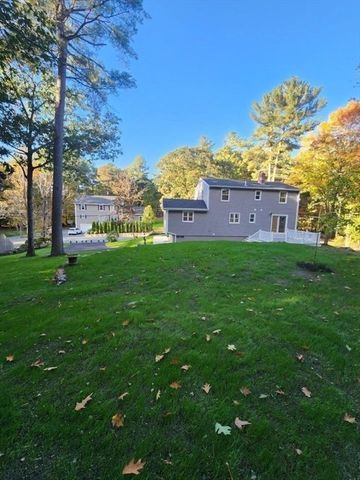 166 Forest St, Middleton, MA 01949