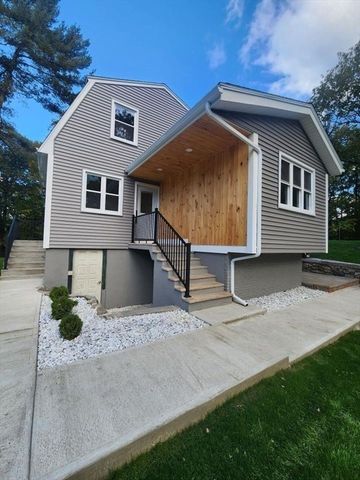 166 Forest St, Middleton, MA 01949