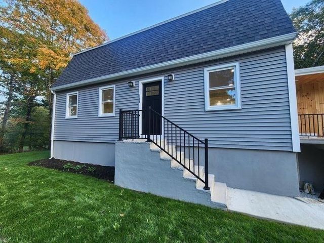 166 Forest St, Middleton, MA 01949