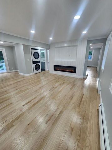 166 Forest St, Middleton, MA 01949