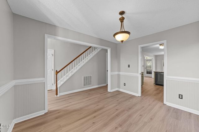 717 Starkland Way, Holly Springs, NC 27540