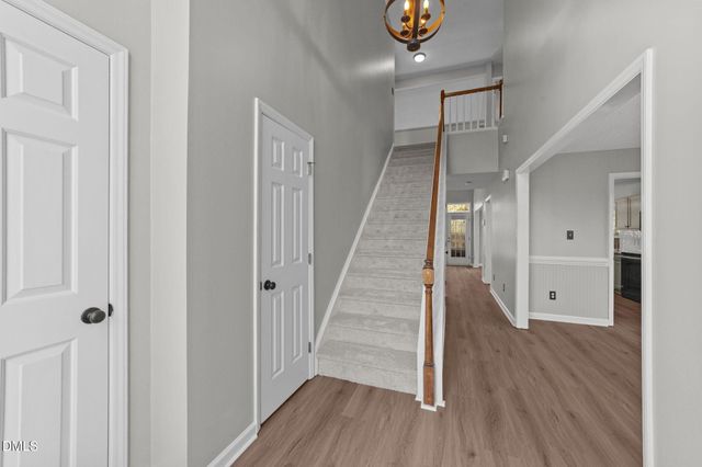 717 Starkland Way, Holly Springs, NC 27540