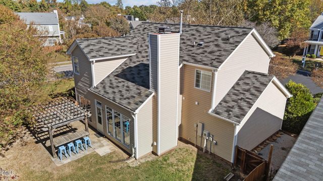717 Starkland Way, Holly Springs, NC 27540