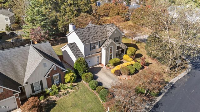 717 Starkland Way, Holly Springs, NC 27540