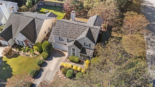 717 Starkland Way, Holly Springs, NC 27540