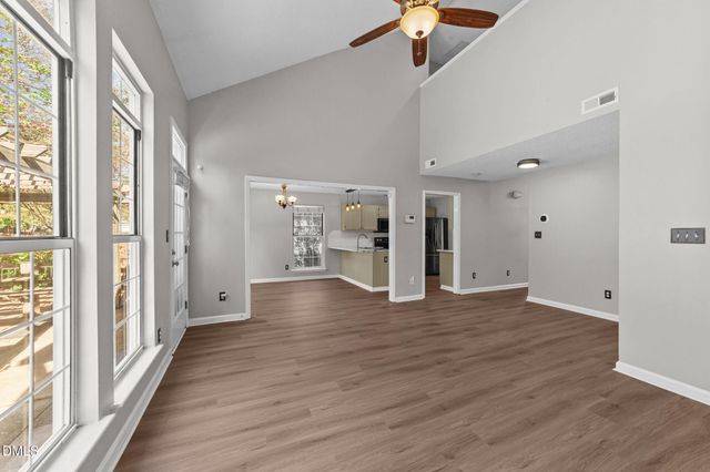 717 Starkland Way, Holly Springs, NC 27540