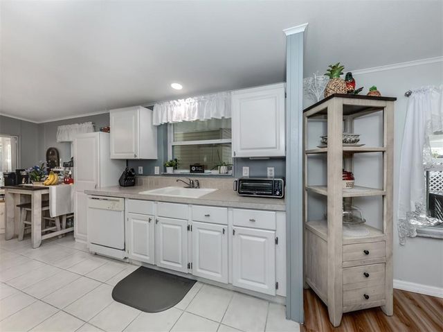 233 NATURES WAY, North Port, FL 34287