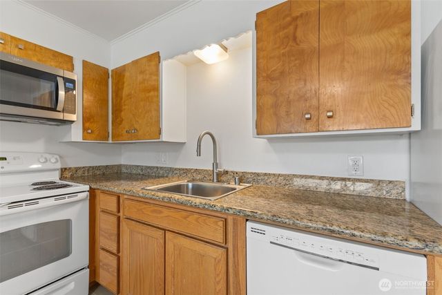 3118 Deer Island Drive E, Lake Tapps, WA 98391