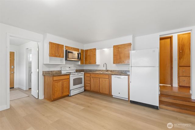 3118 Deer Island Drive E, Lake Tapps, WA 98391