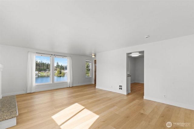 3118 Deer Island Drive E, Lake Tapps, WA 98391